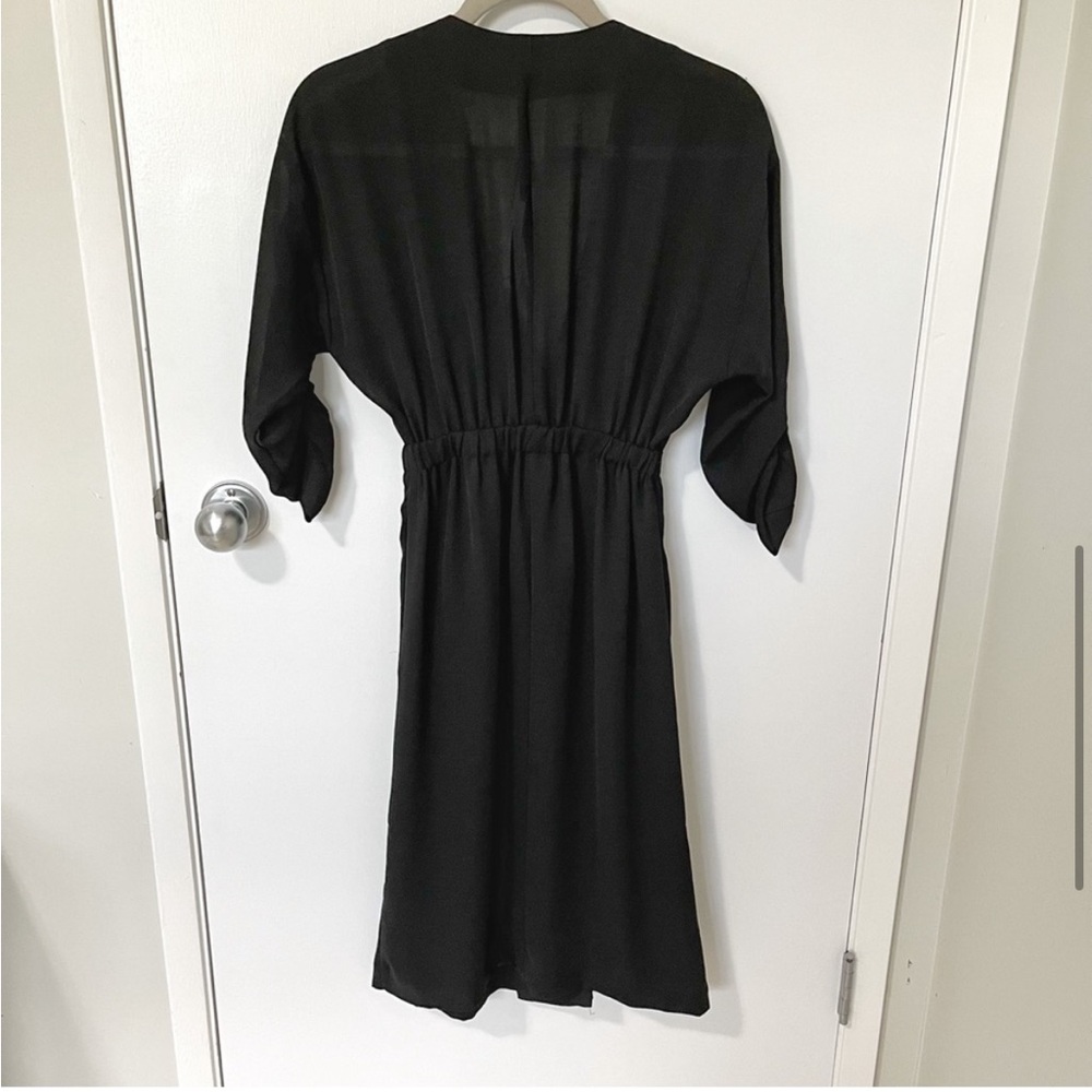 NWT Aritzia Babaton Ludovic V-Neck Wrap Dress
Black XXSmall - Picture 7 of 16